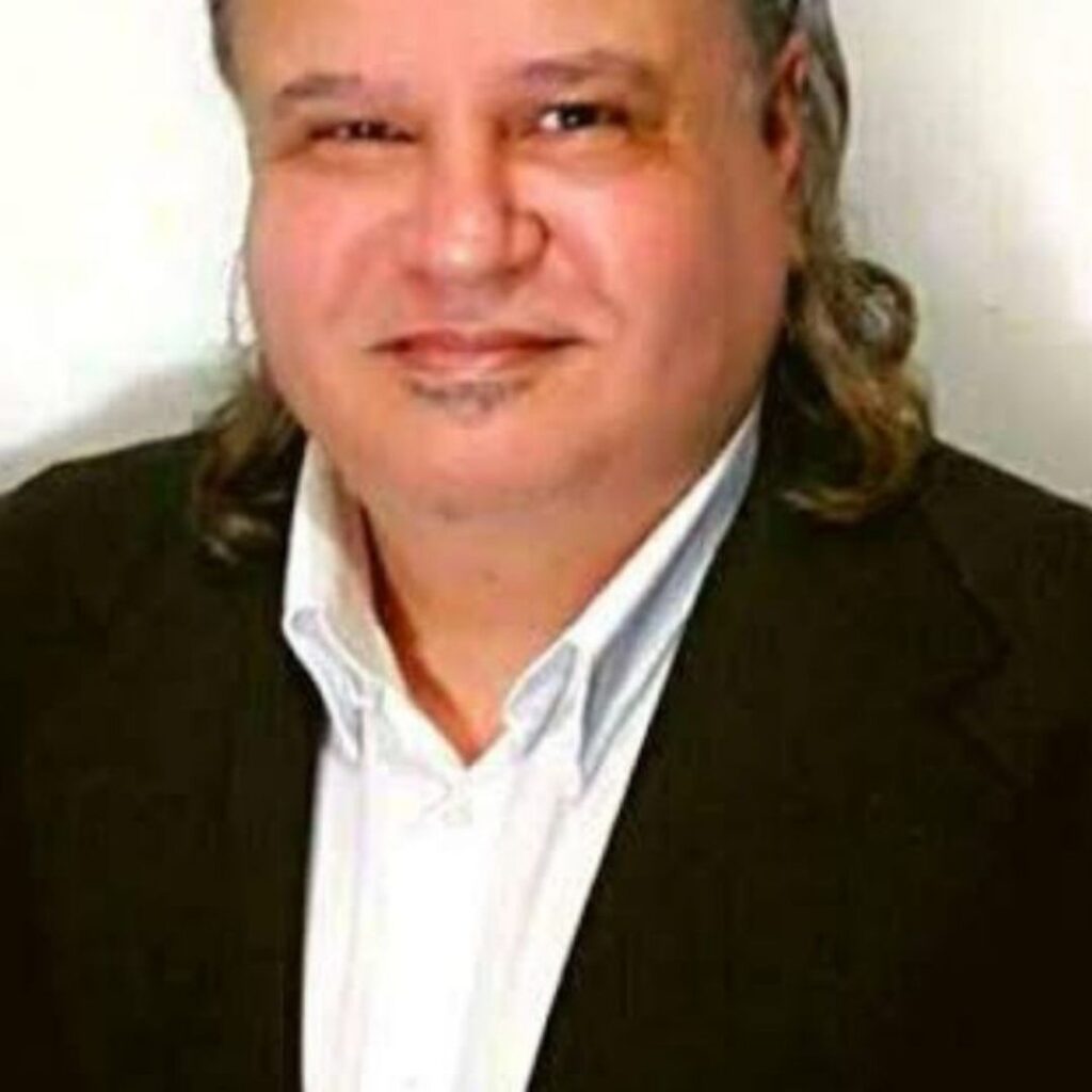 Escritor ítalo-brasileiro Antônio Antolini comenta situação entre Rússia e Ucrânia